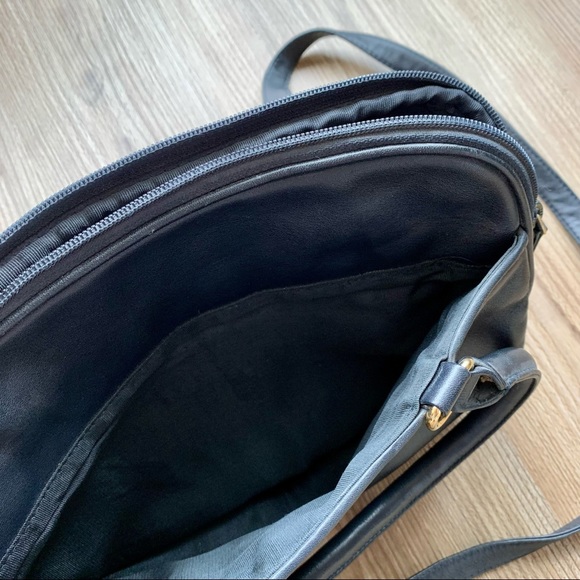 Vintage Etienne Aigner Bag - Picture 5 of 12